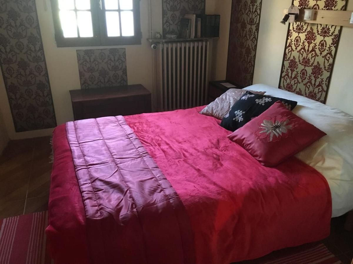 Boutonne Rouge Gite Bouin  外观 照片